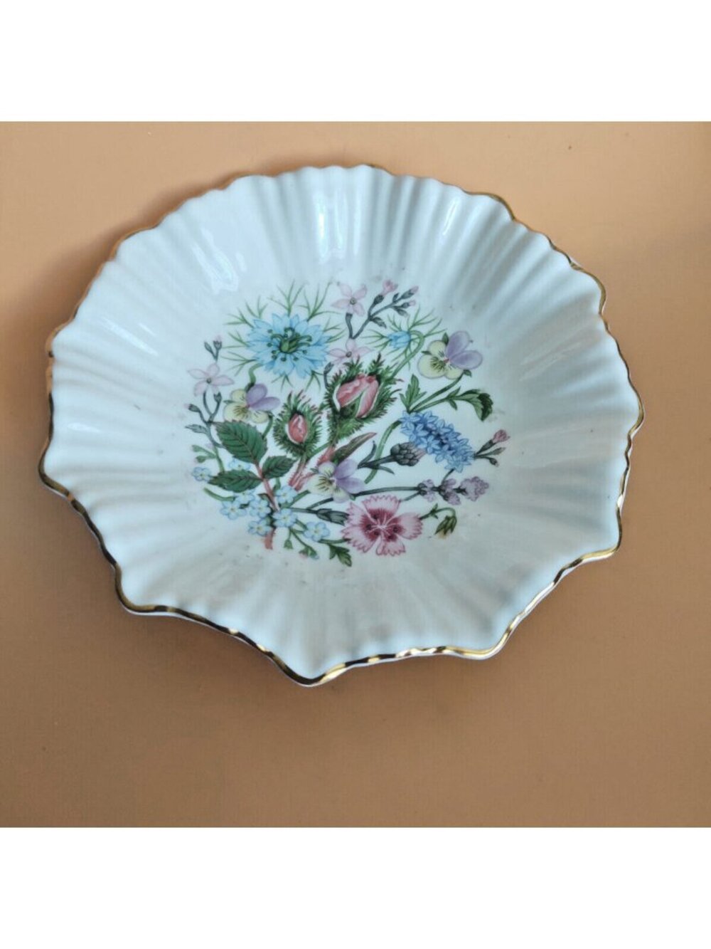 Aynsley Bone China Trinket/Candy Dish Wild Tudor Pattern 5 1/2"
